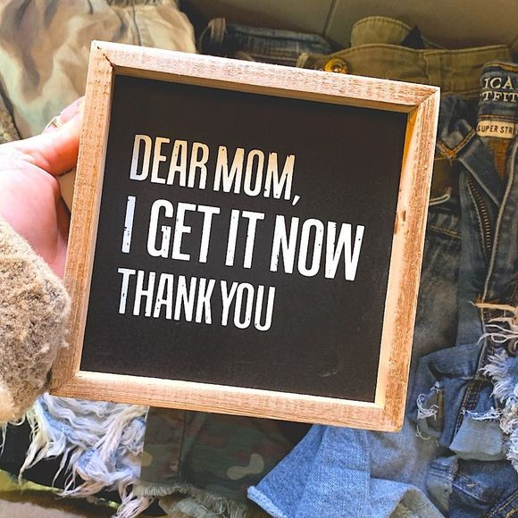 MOM Dear Farmhouse Decor Sign - Picture 1 of 3